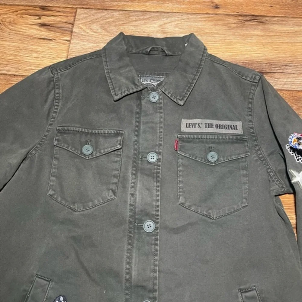 Levi’s Women's Army Olive Green‎ 4 Pocket Patched Shirt Jacket Small (LW7RC644) - Picture 6 of 8